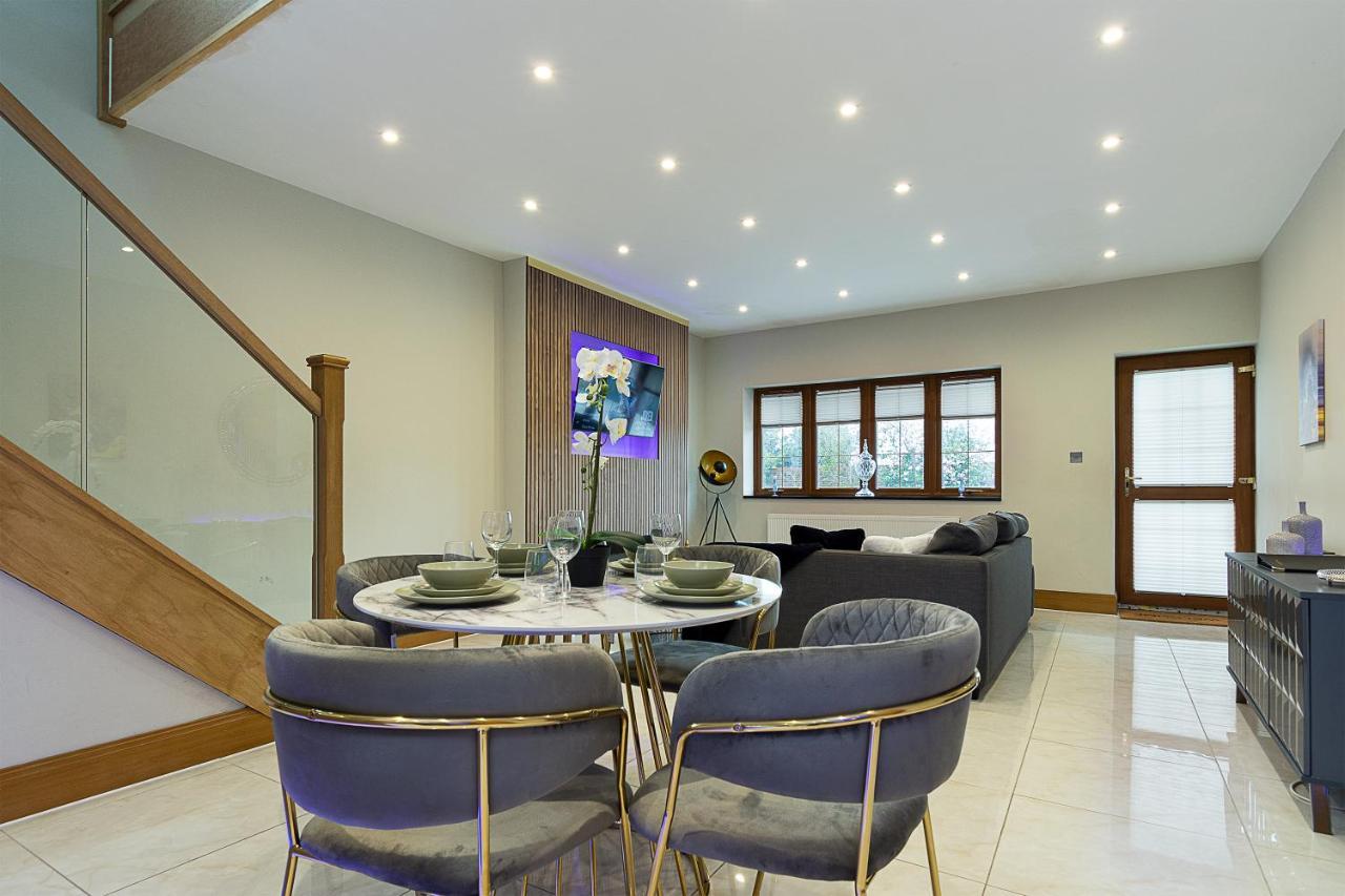 Boutique Green Acre Views Slough Dış mekan fotoğraf