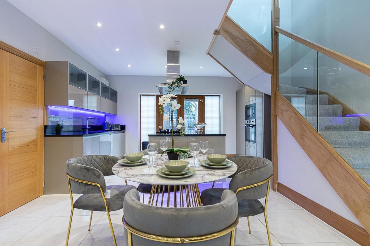 Boutique Green Acre Views Slough Dış mekan fotoğraf