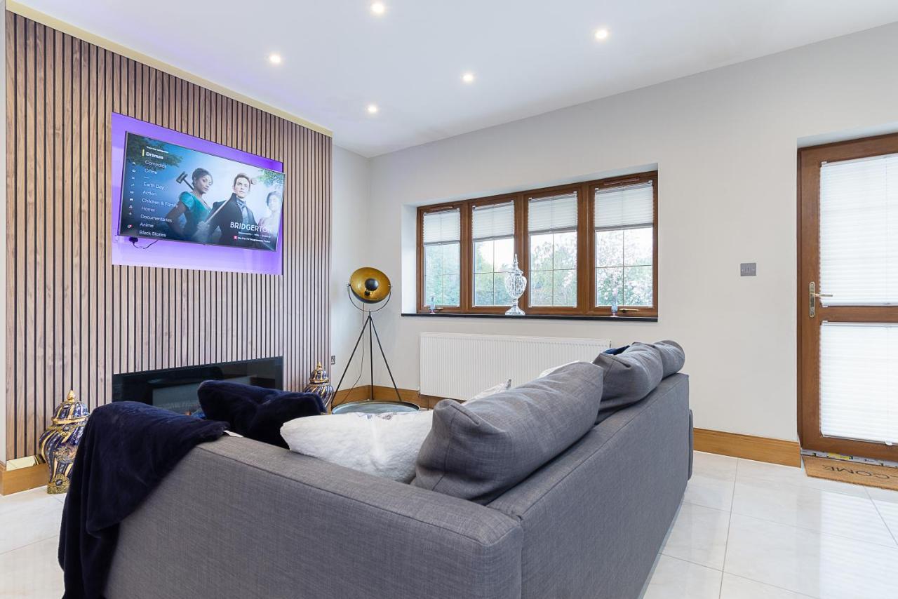 Boutique Green Acre Views Slough Dış mekan fotoğraf